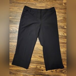 🔥NICE! Tribal Black Capris Size 8